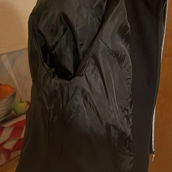 EUC polyester black pea-coat - Picture 7 of 8